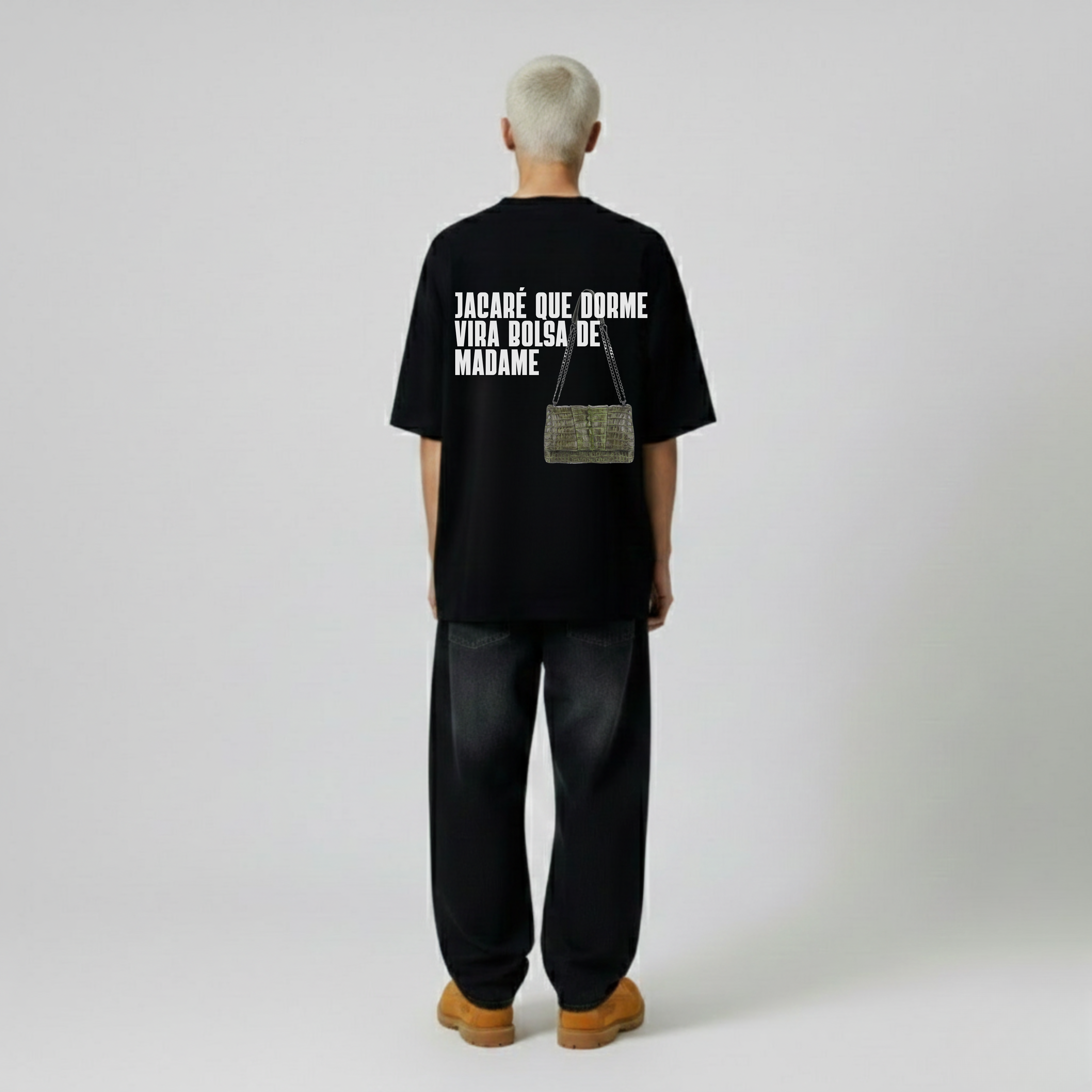 Jacaré Que Dorme Vira Bolsa De Madame!